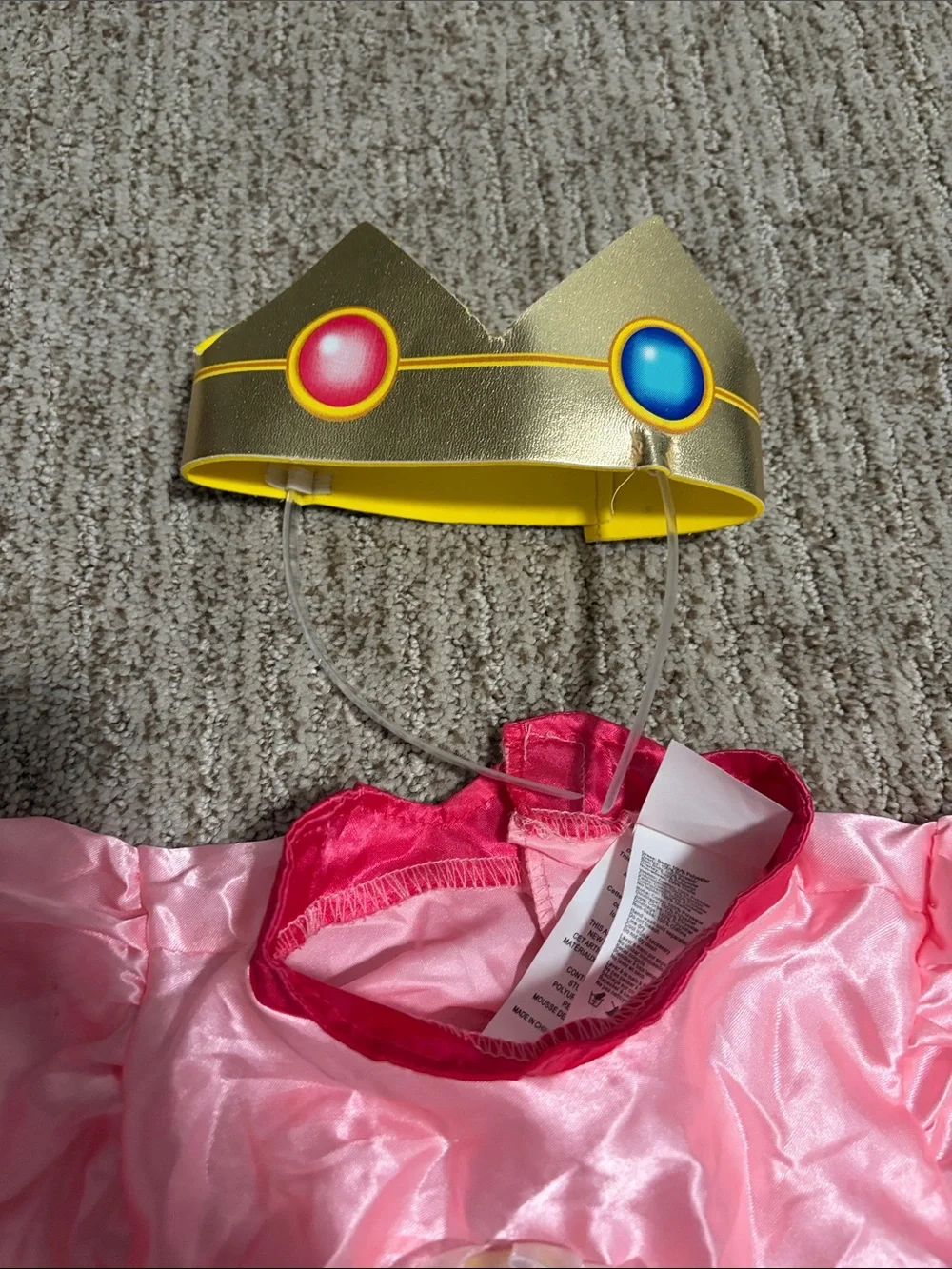 Disguise shiny pink